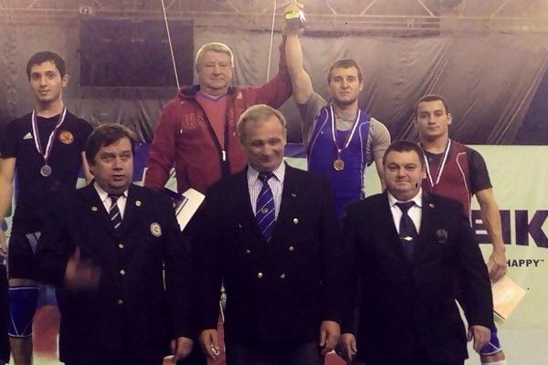 Калининградский тяжелоатлет стал бронзовым призером Кубка России