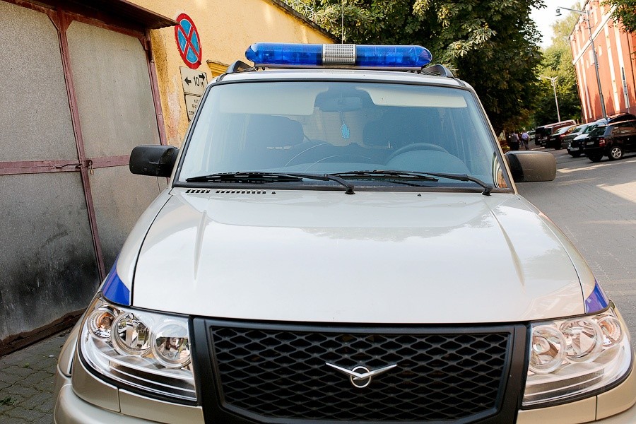 В Калининграде двое местных жителей обокрали соседа по коммунальной квартире 