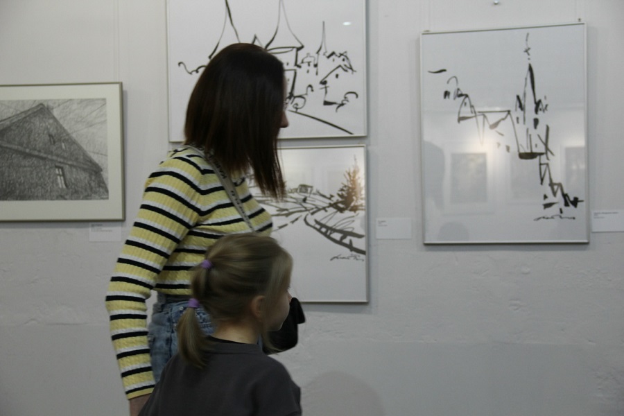 «Мама +1»: Музей изобразительных искусств подготовил акцию к Дню матери