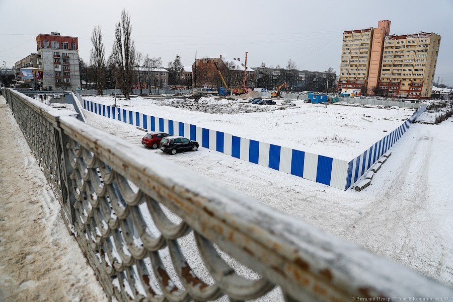 Власти выдали новое разрешение на строительство ТЦ у эстакадного моста