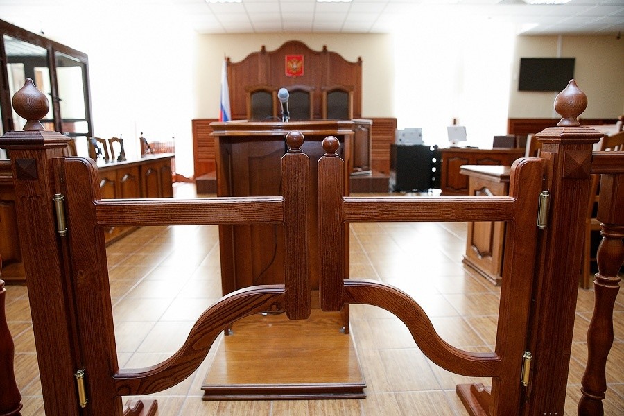 В Калининграде младший сержант украл из войсковой части и продал 8 радиостанций