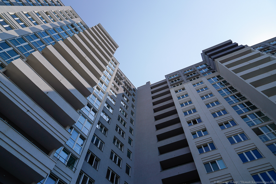 В Калининграде 18-летняя девушка погибла, упав из окна многоэтажки