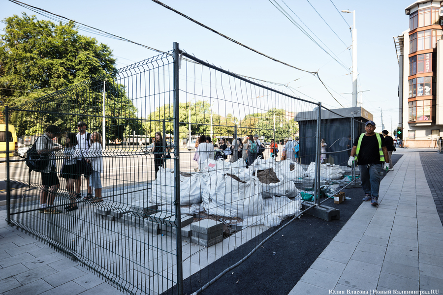 В мэрии пообещали, что финансирование программы ремонта тротуаров уменьшать не будут