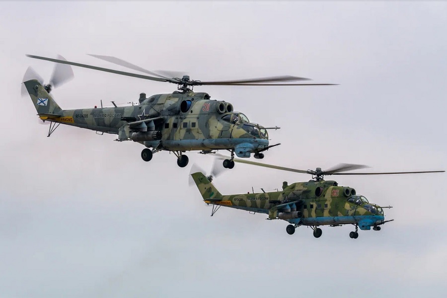 На Балтфлоте вертолетчики полка морской авиации отработали уничтожение целей