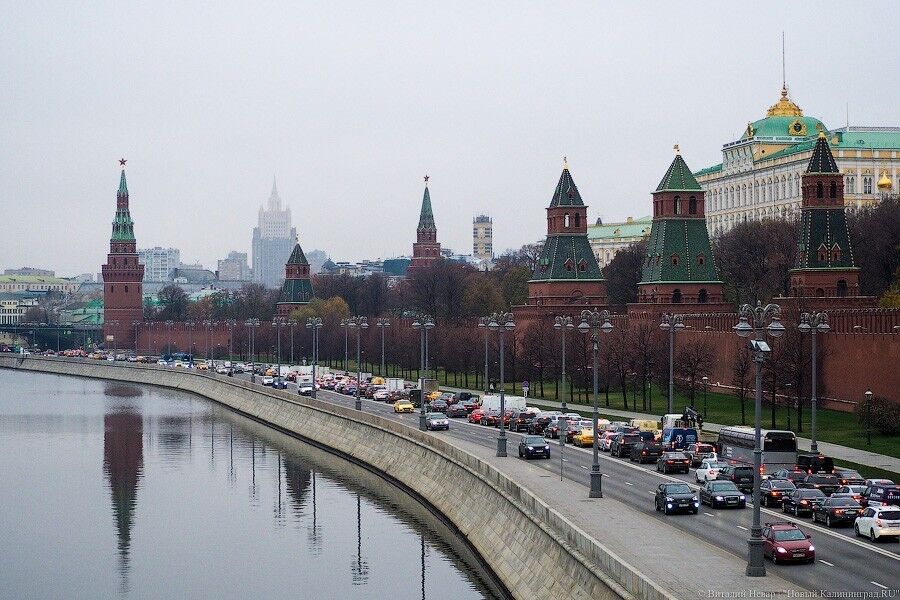 Эвакуированные после атаки беспилотников москвичи начали возвращаться в квартиры