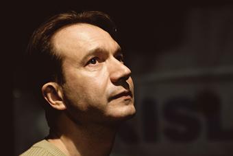 Театральный режиссер Виктор Рыжаков: «Любые изменения начинаются с тебя самого»