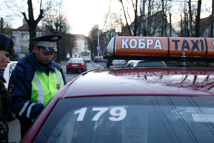 ГИБДД области начала проверку такси