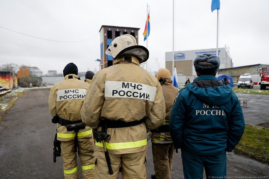 В Гурьевске пожарные спасли трех человек из квартиры с горящим матрацем