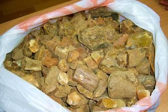 Полиция нашла в Янтарном тайник с «солнечным камнем» на 1 млрд рублей