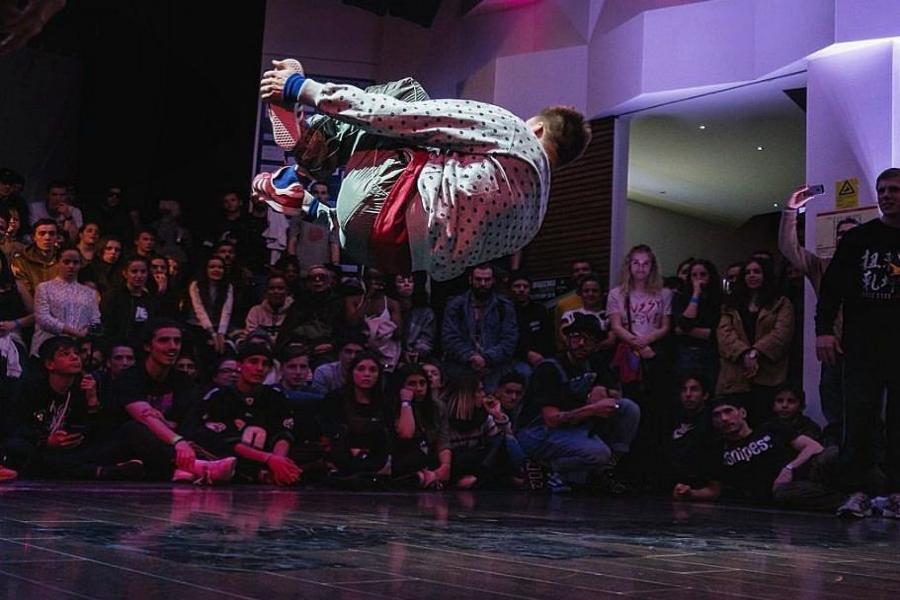 Сборная по брейк-дансу с калининградцем выиграла международный турнир в Португалии