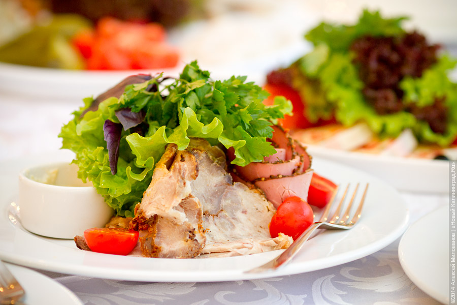 Оперштаб снял ограничения на работу общепита в Гурьевске, Полесске и Черняховске