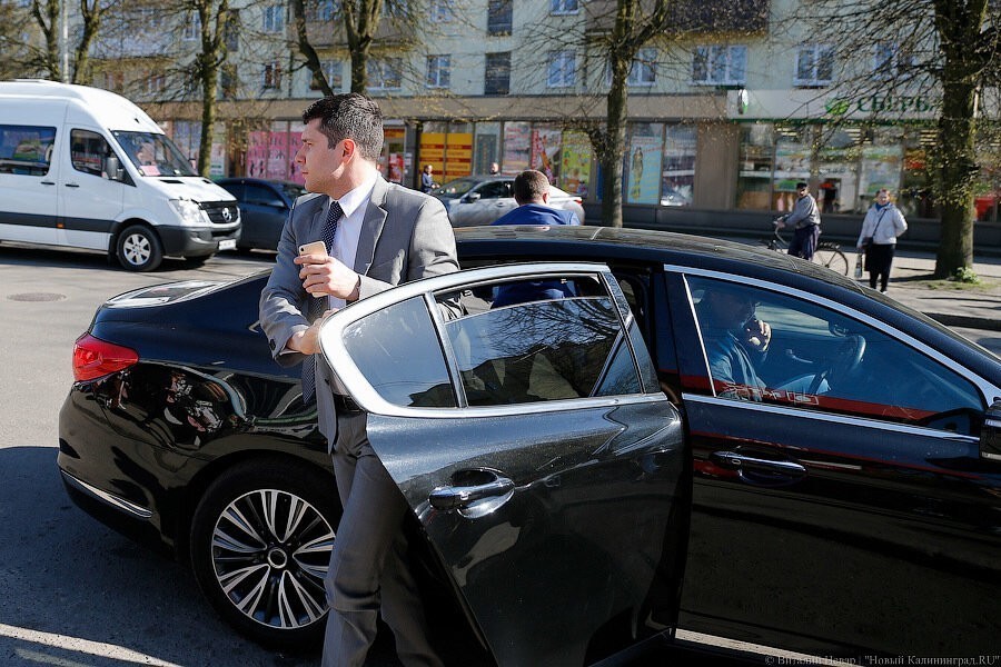 Автобаза правительства области провалила закупку новых машин на 17,7 млн руб.