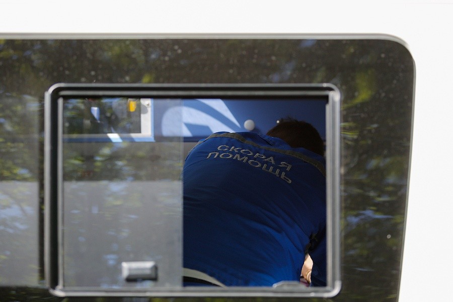 В Калининграде водитель получил перелом позвоночника, врезавшись в опору моста