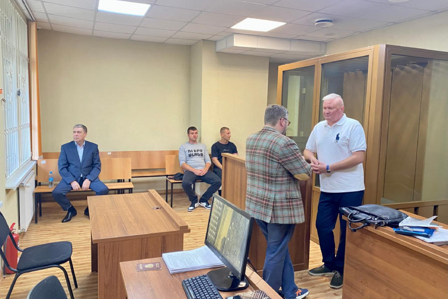 Суд намерен в особом порядке рассмотреть дело устроившего дебош генерала