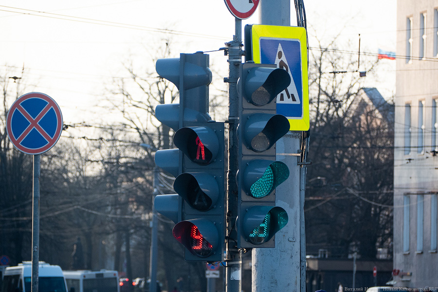 На оживленном перекрестке в Московском районе до конца дня отключают светофор