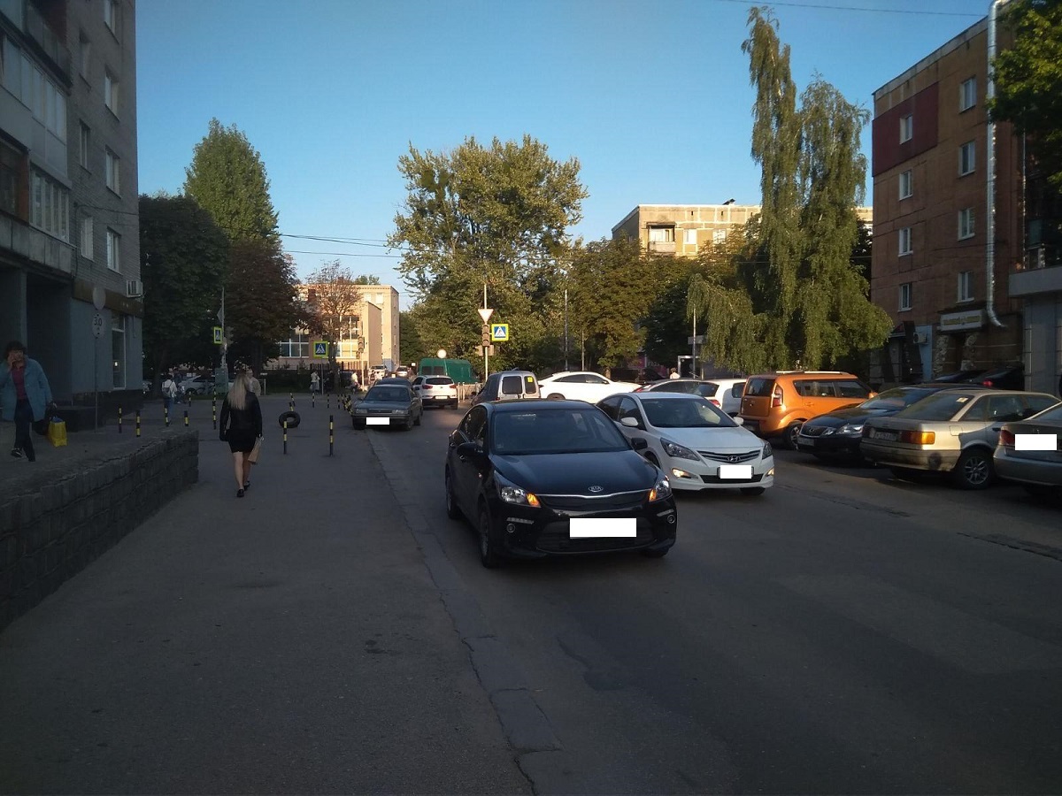 На ул. Соммера в Калининграде под колёса «Киа» попала 11-летняя девочка 