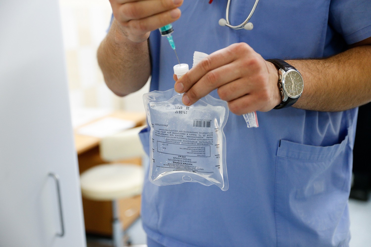 ВОЗ: за сутки в мире подтвердилось еще почти 14 тысяч случаев заражения COVID-19