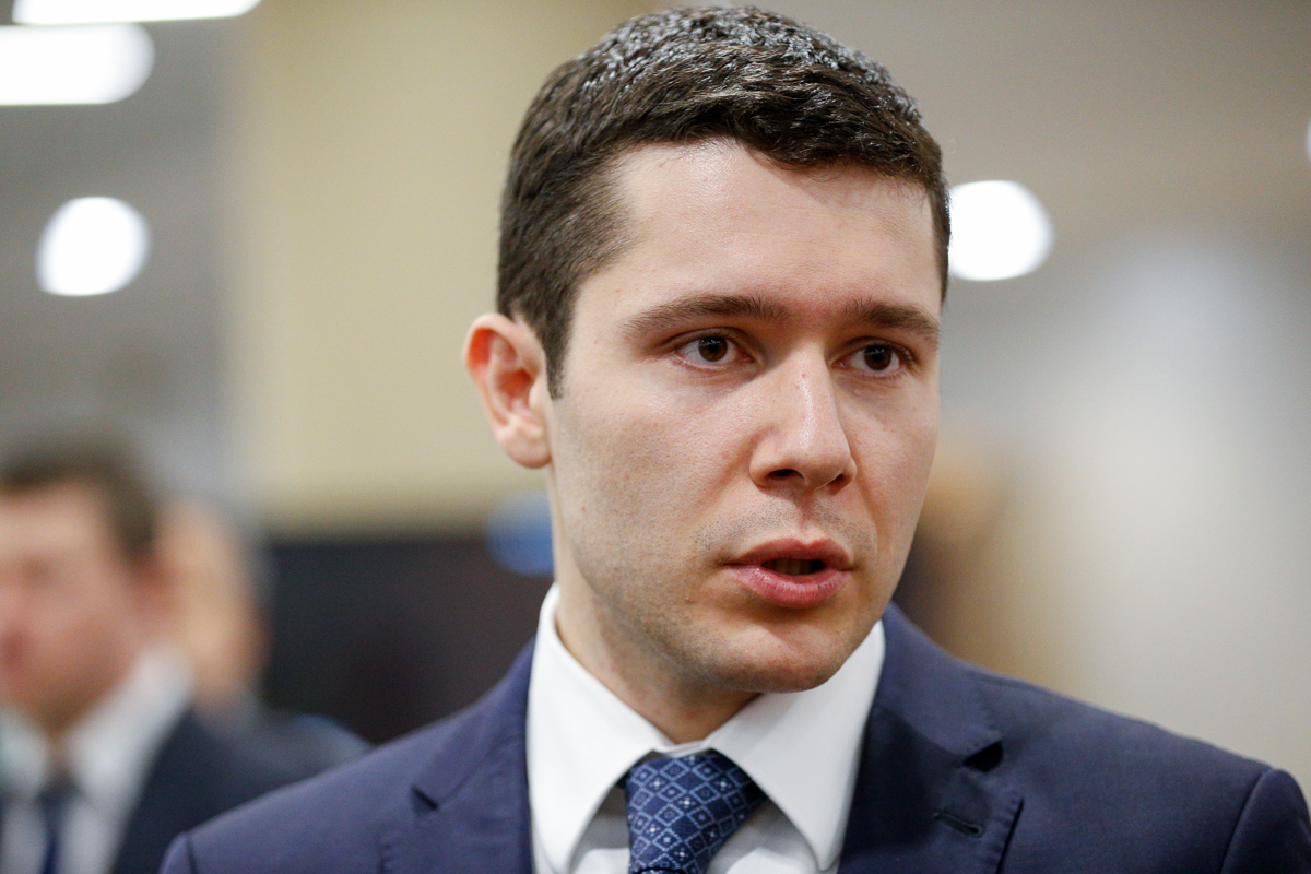 Антон Алиханов заработал в прошлом году чуть больше 3,4 млн рублей