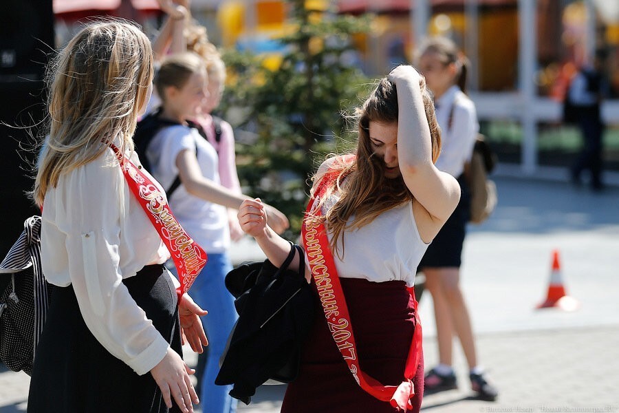 Эксперты: многие подростки хотят уехать из Калининграда