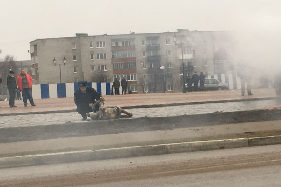 Мужчина попытался [Роскомнадзор] у нового храма в Гусеве