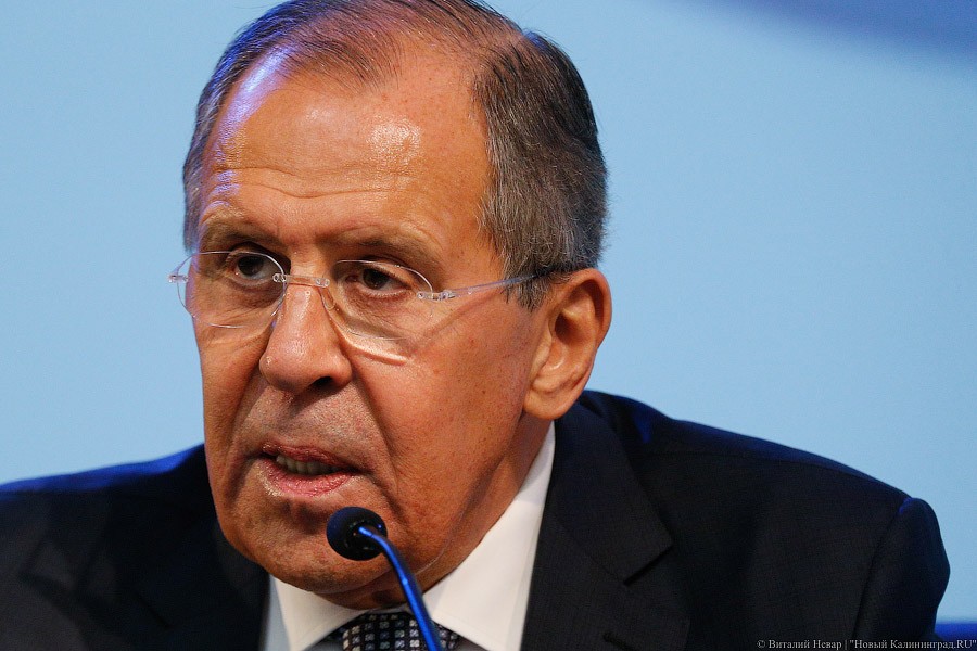 Глава МИД сравнил критику США России с разговорами «бабушек на лавочке»
