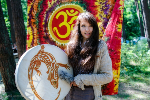 «Бой», панки и шаманские бубны: интервью с солисткой фолк-рок группы «Дамрава»