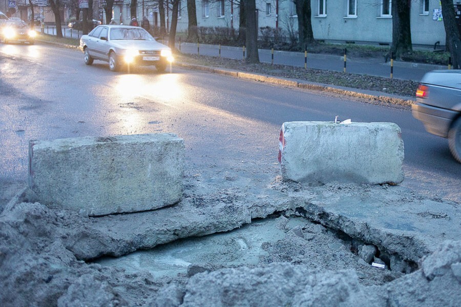 Дождь и заморозки: на дороги области за сутки высыпали более 1 тыс. тонн песка и соли