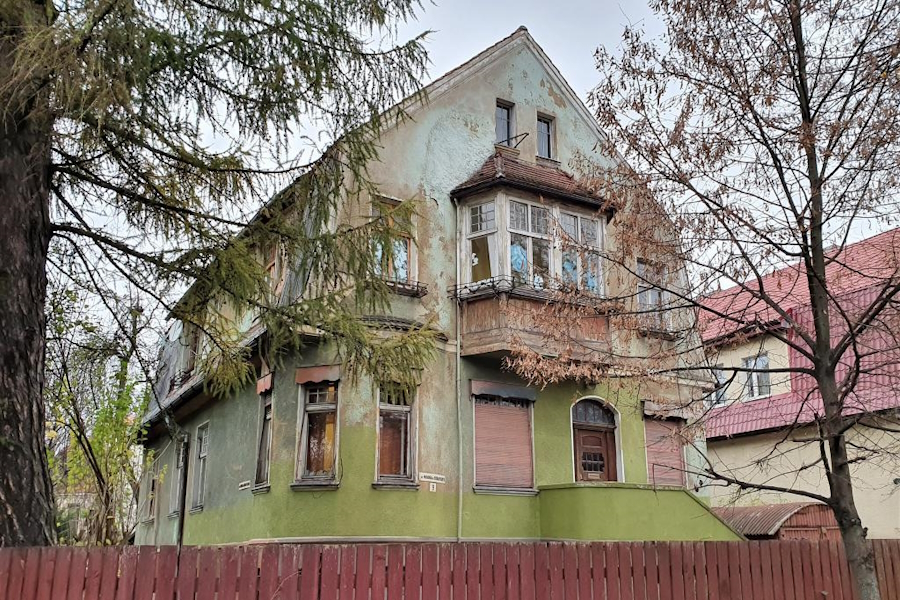 Облвласти создали охранные зоны у пяти особняков в районе Амалиенау