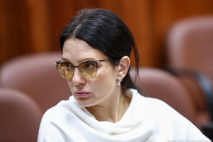 Белая попросила отпустить ее из-под домашнего ареста, чтобы работать в Коммунарке