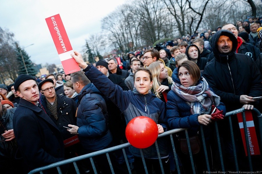 Директора школы хотят привлечь к ответственности за беседу с ученицей о Навальном