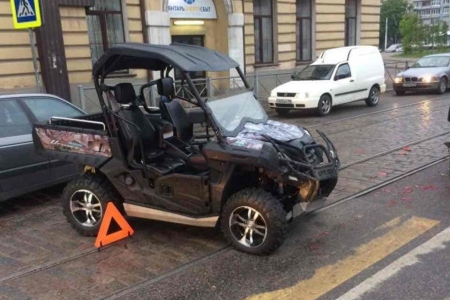 В ДТП с мотовездеходом на Фрунзе пострадала девушка