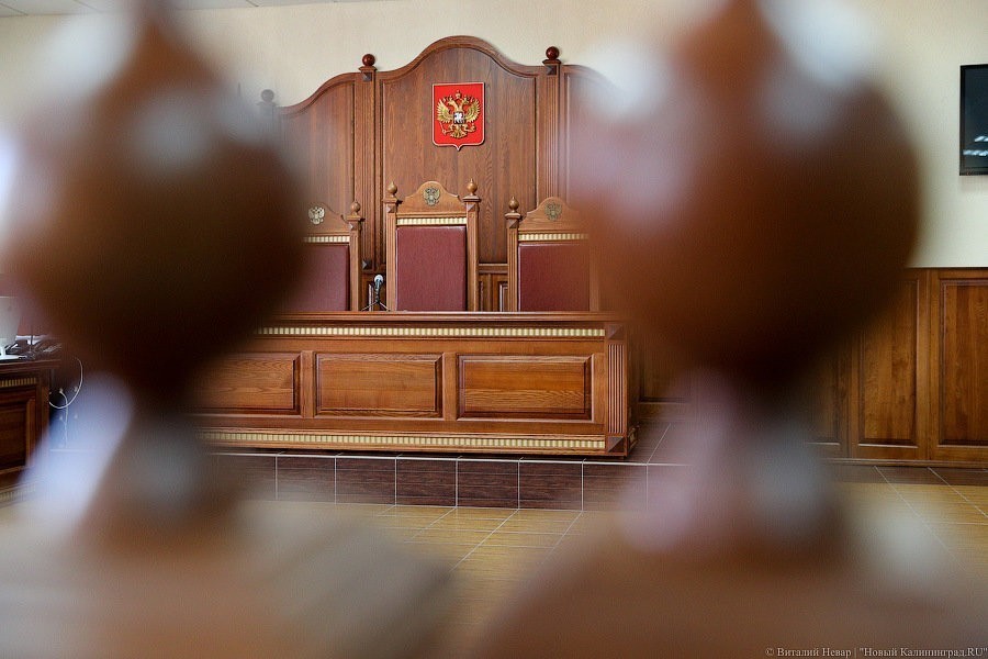 Суд продлил арест Кокорину и Мамаеву