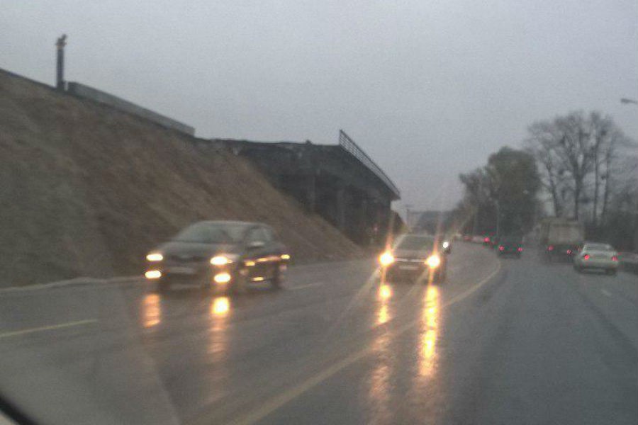 Мост на Московском проспекте полностью закрыли (фото)