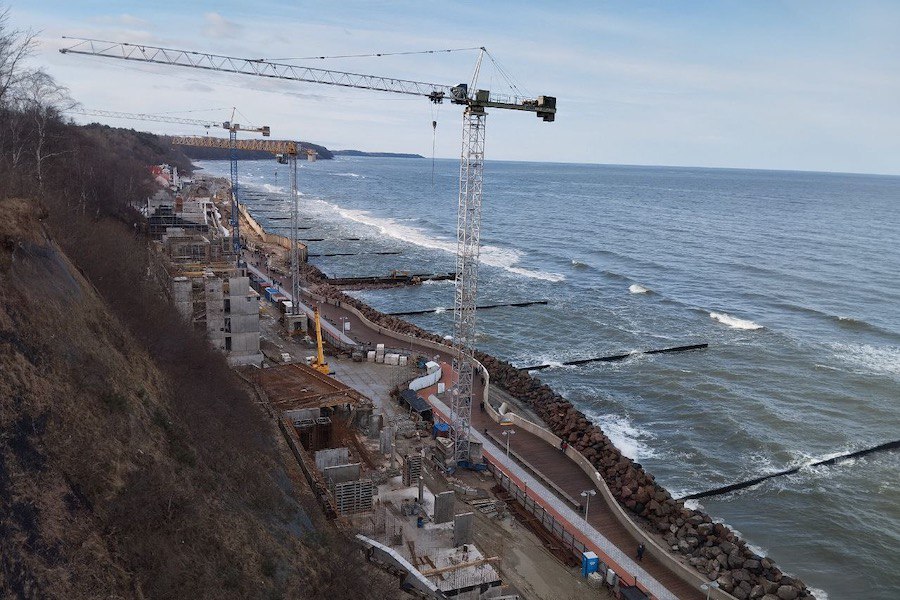 «Балтберегозащита» объяснила, что сделают с камнем, сложенным вдоль светлогорского пляжа (фото)