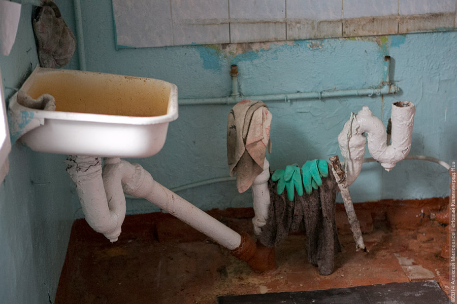 Водоканал Черняховска: «Ежедневно наши специалисты вылавливают из канализации нечто»