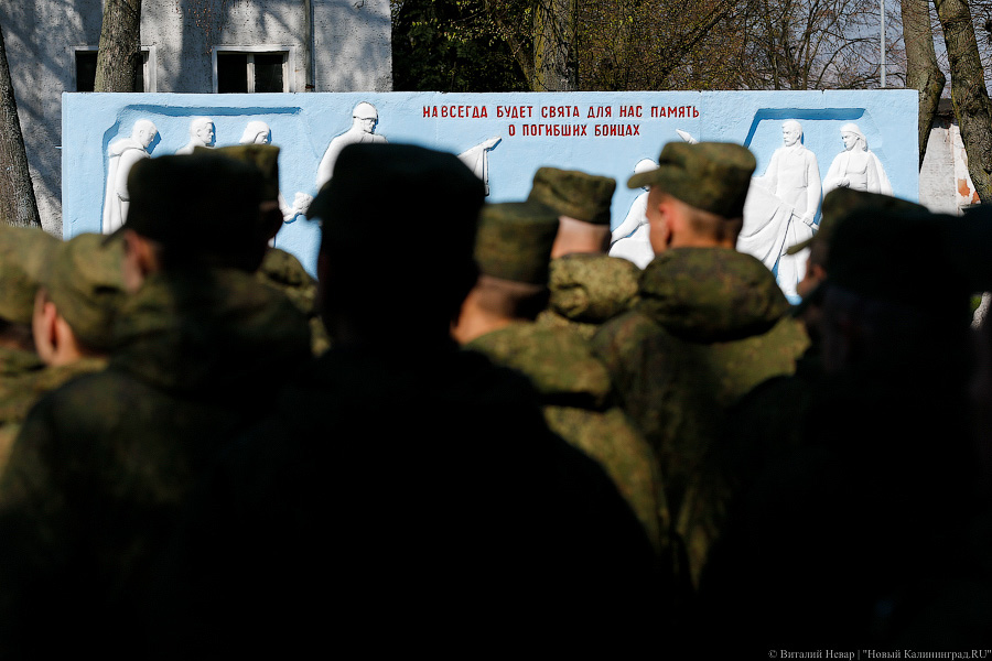 Облвласти: военнослужащие смогут посещать общепит и учреждения культуры по сертификату о вакцинации