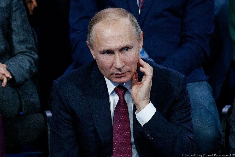 Президент предложил в первую очередь помогать компаниям, сохраняющим рабочие места