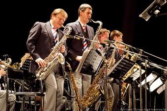 Игорь Бутман играет Бенни Гудмена: фоторепортаж с джазового концерта в Доме искусств