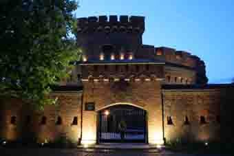 Музей янтаря приглашает провести летний вечер под аккомпанемент гитары