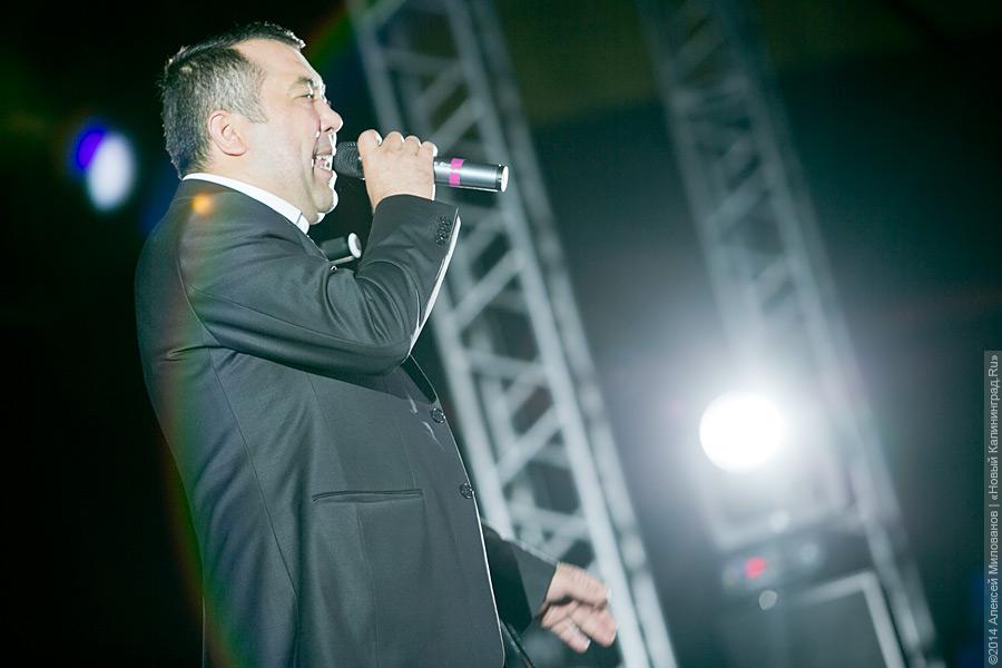 В режиме спецоперации: в Калининграде выступил узбекский певец Назарбеков