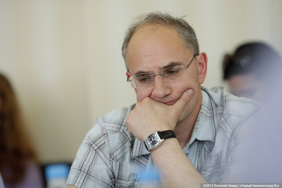 Гинзбург показал очереди в калининградском штабе Надеждина (фото)