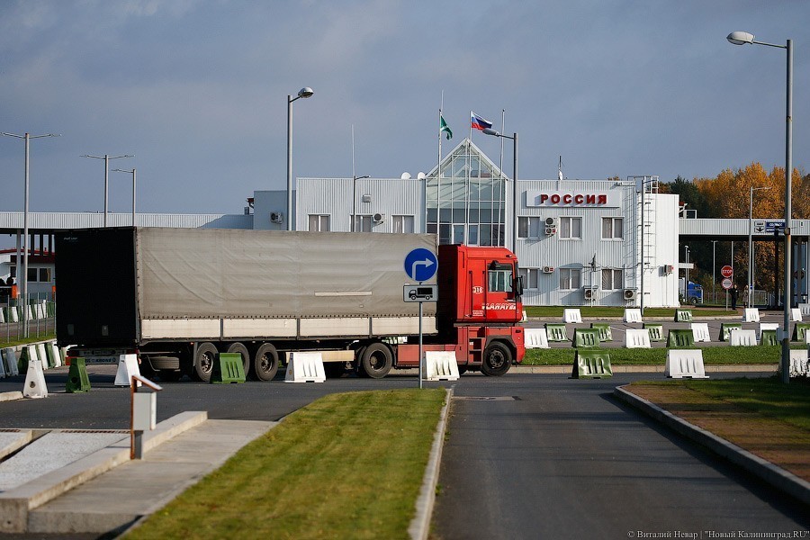 Бизнес: «Автотор» теперь должен возить массу контейнеров в Багратионовск и обратно