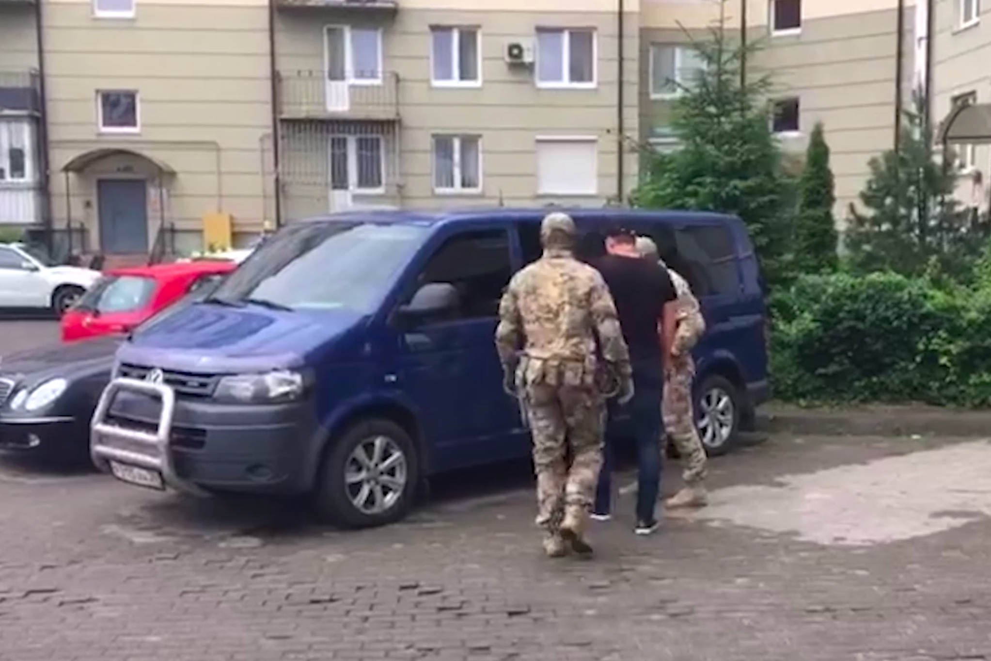 Суд отправил экс-помощника Алиханова в колонию на 1,5 года за мошенничество (видео)