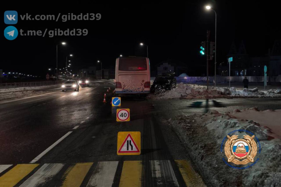 Под Холмогоровкой пьяный водитель без прав врезался в рейсовый автобус