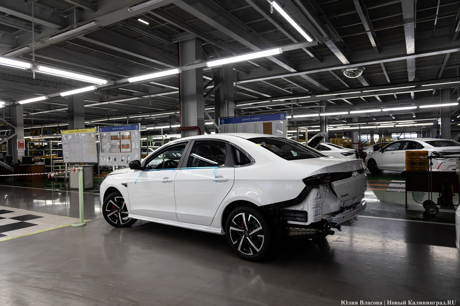 Минпромторг: список машин для работы в такси пополнится автомобилями «Автотора»