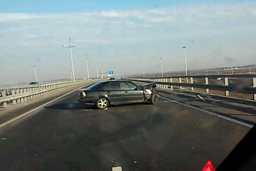 Движение по Приморскому кольцу затруднено из-за ДТП (фото)