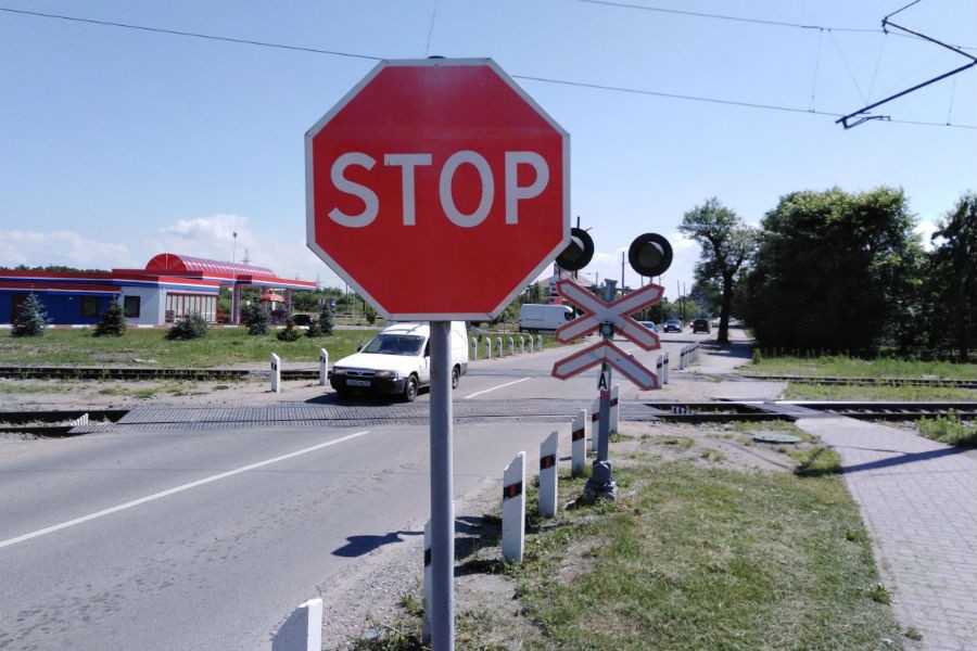 Власти Зеленоградска устанавливают на въезде в город шлагбаумы для борьбы с пробками