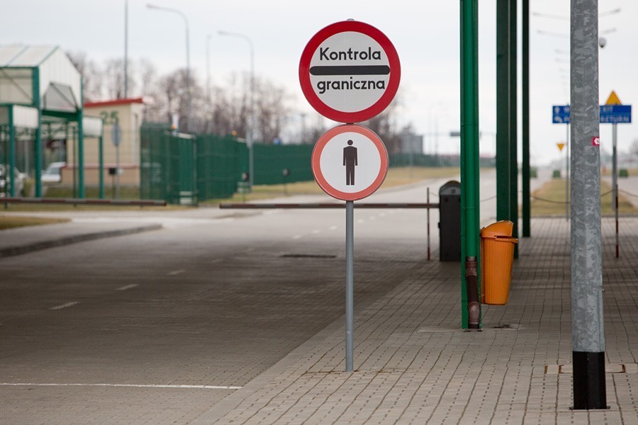 Польша продлила закрытие границ ещё на две недели