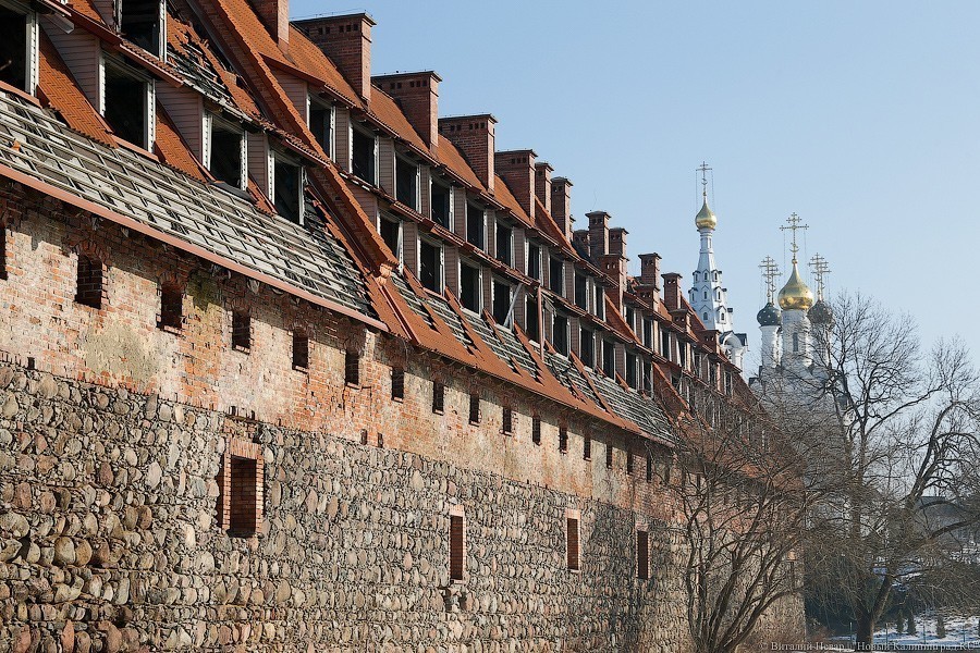 Очевидцы: в Багратионовске случился пожар в замке «Прейсиш-Эйлау»