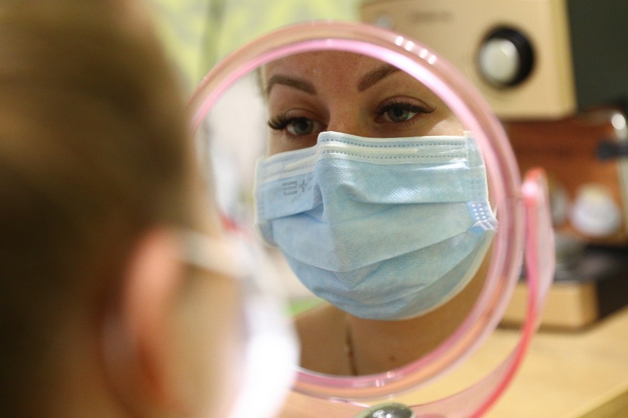 Роспотребнадзор озвучил условия работы салонов красоты и парикмахерских